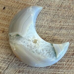 Agate crescent moon